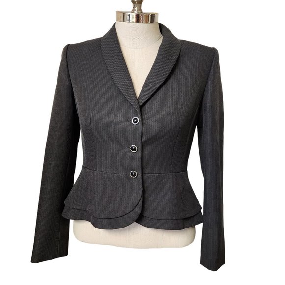 T Tahari Jackets & Blazers - T Tahari Black Blazer Womens - 6P Black with Gray Pinstripes